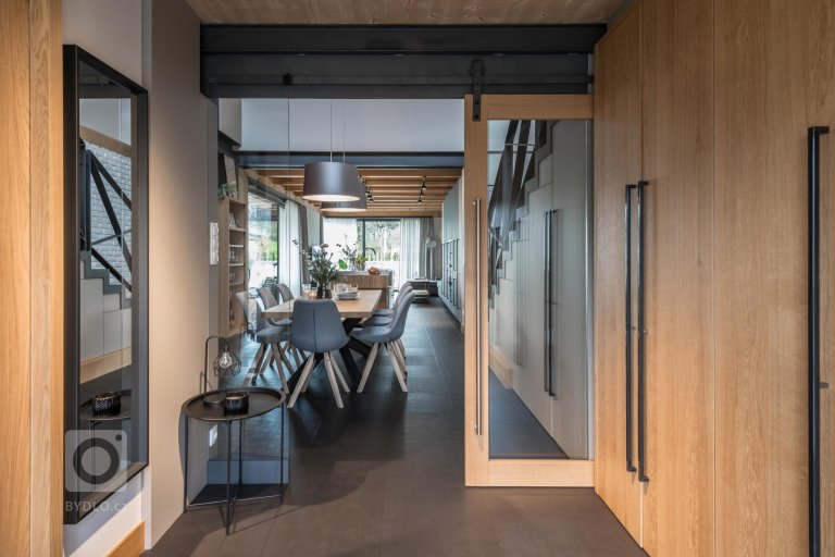 add picture to album