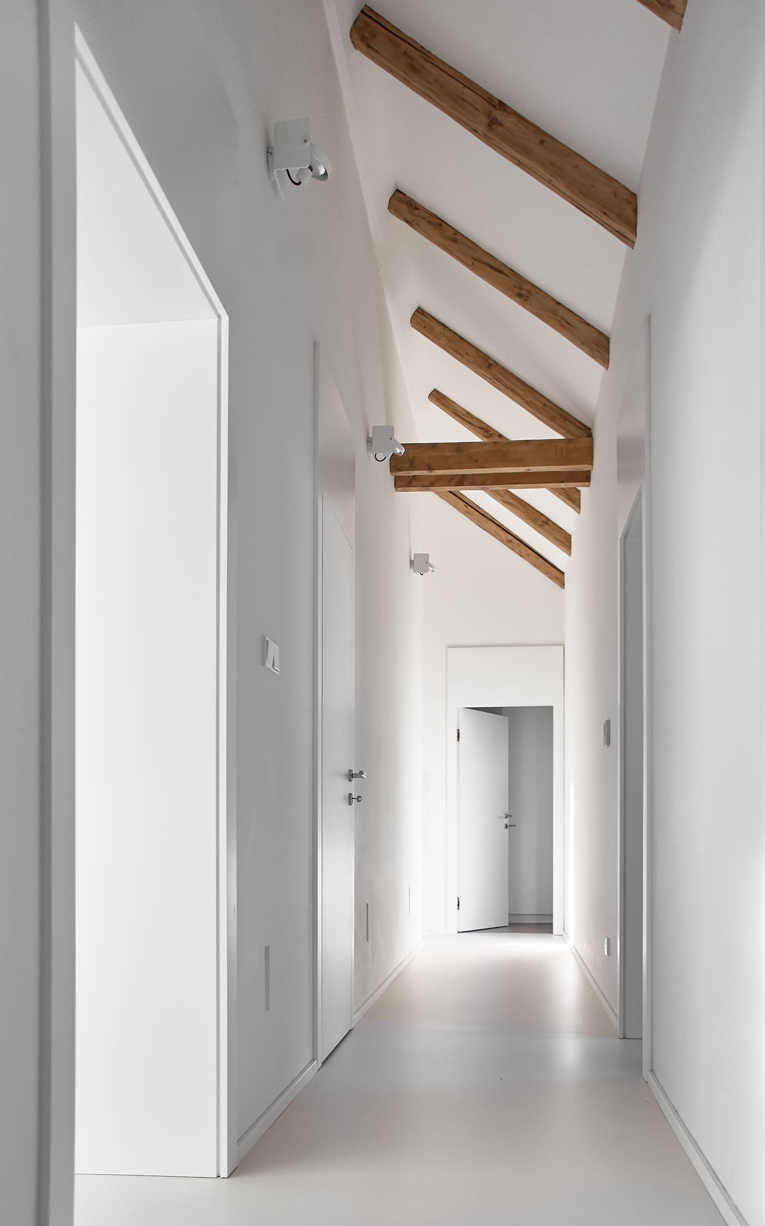 Podkrovní bydlení jako stvořené pro městský život