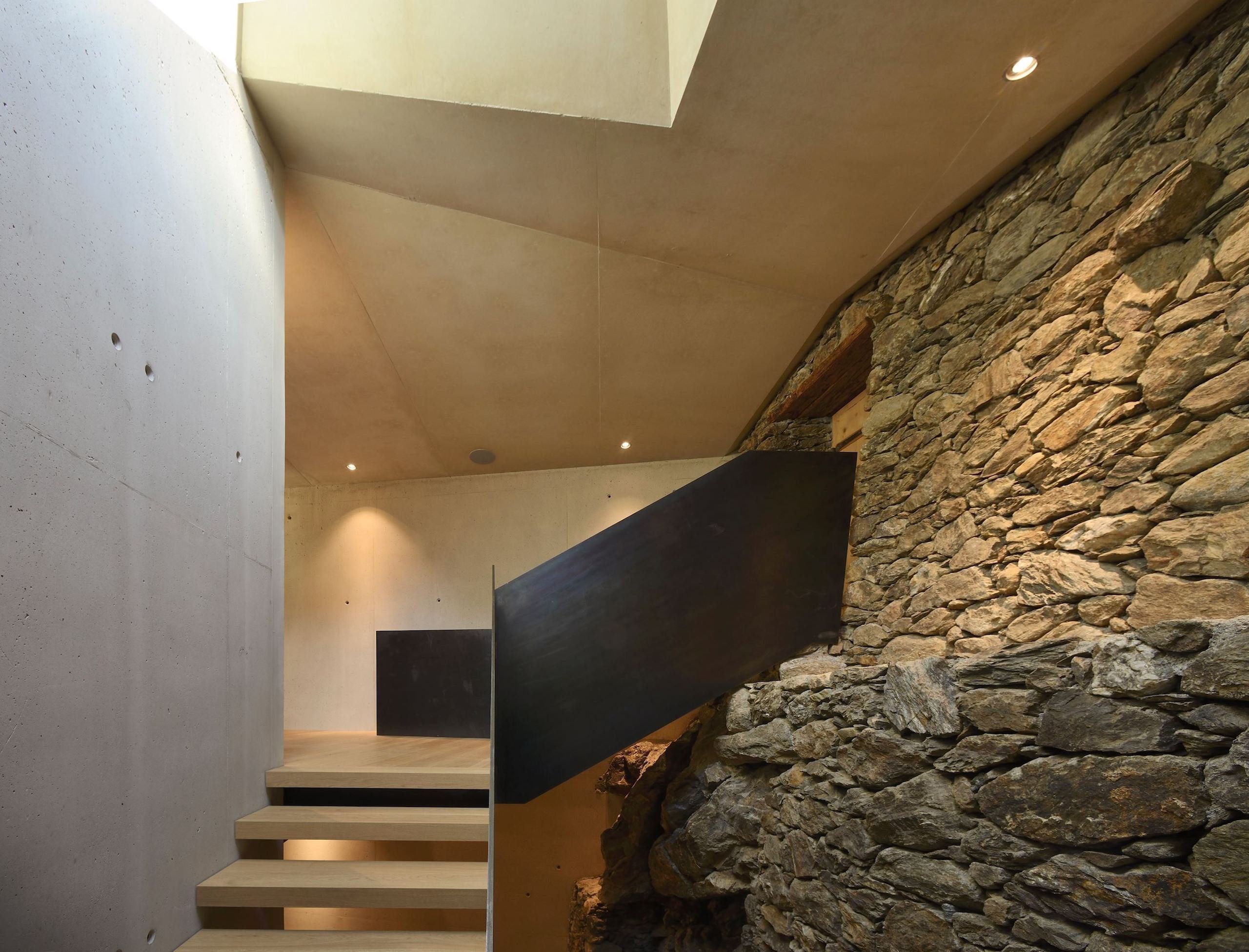 Revitalizace hospodářství a dostavba obytného prostoru