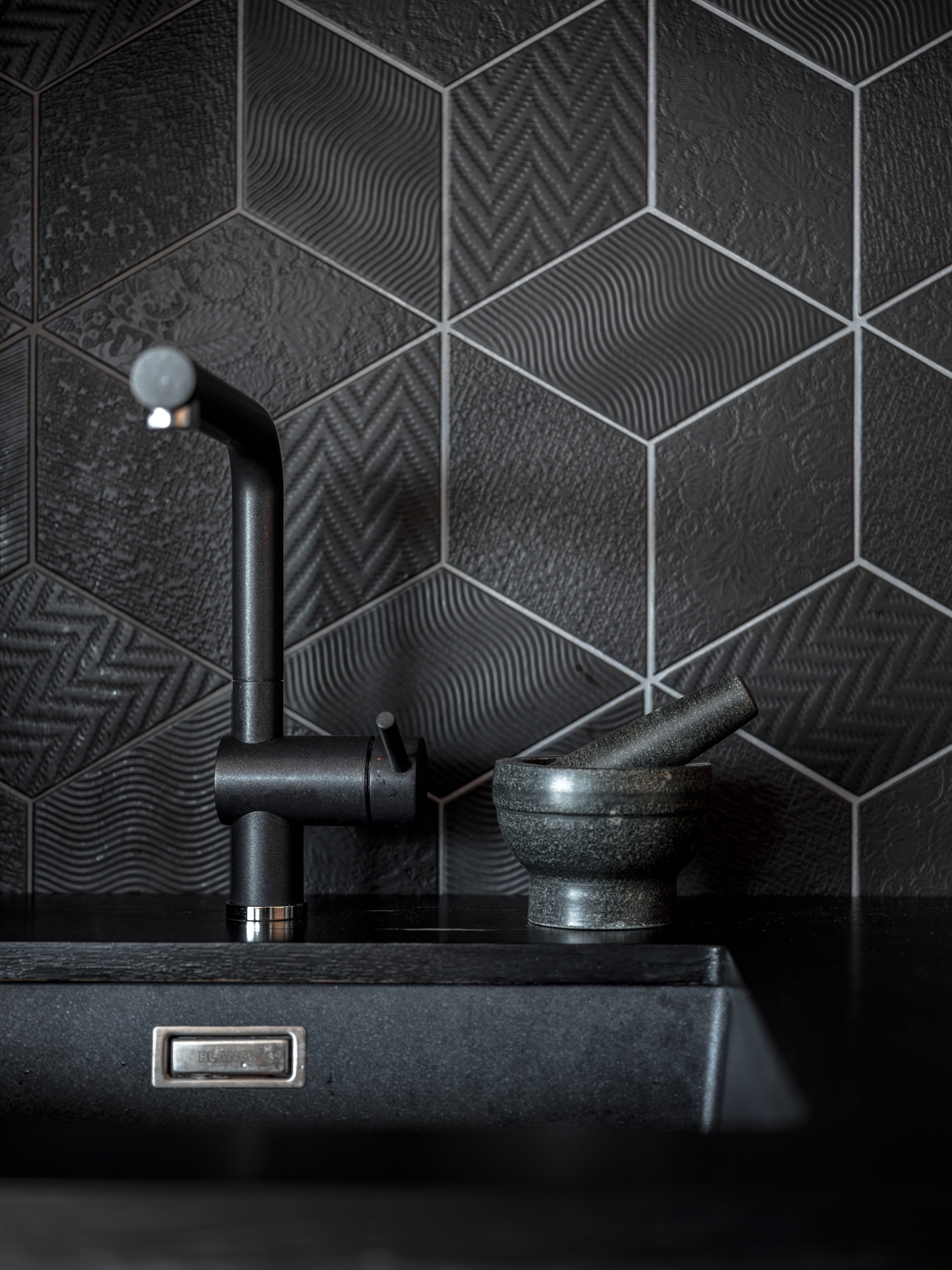 Bydlení ve střešní nástavbě panelového domu