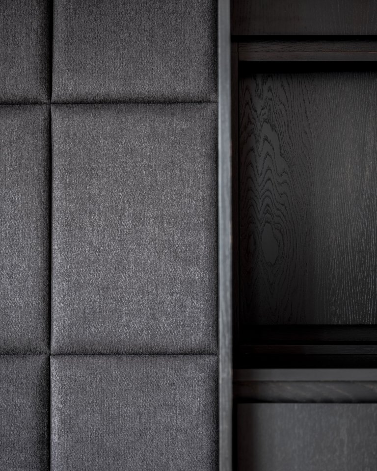 Bydlení ve střešní nástavbě panelového domu