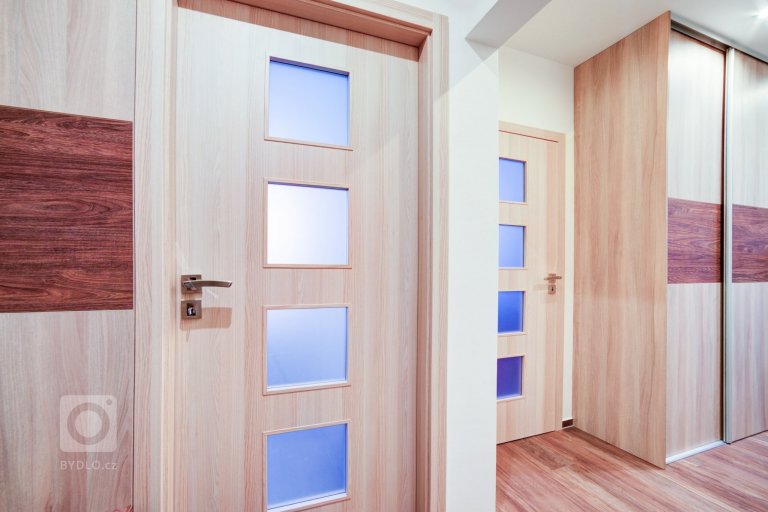 add picture to album