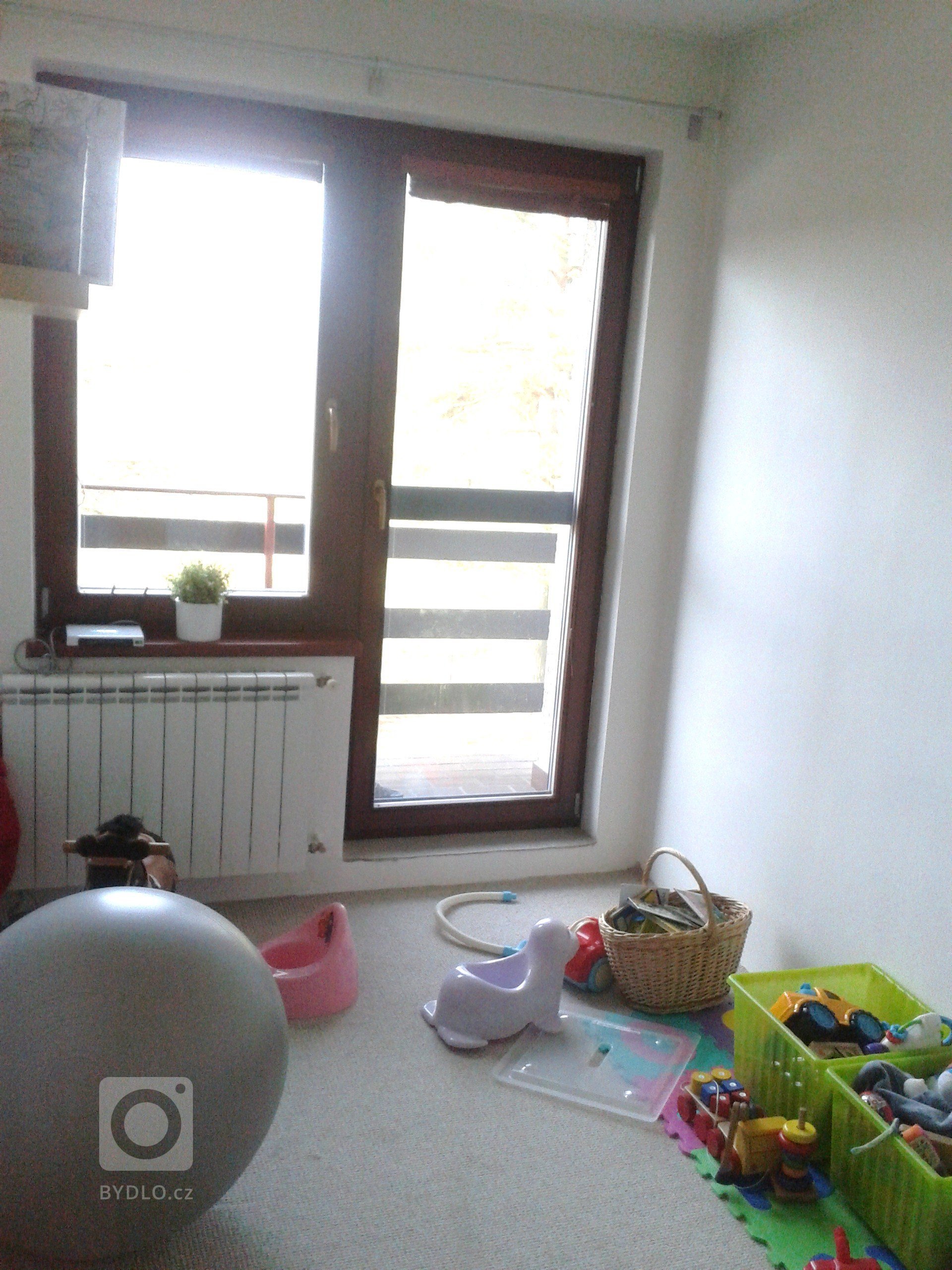 Původní stav- Prvotní pohled po pokoje, kdy jsme zjistili, že požadavky budou opravdovým oříškem.