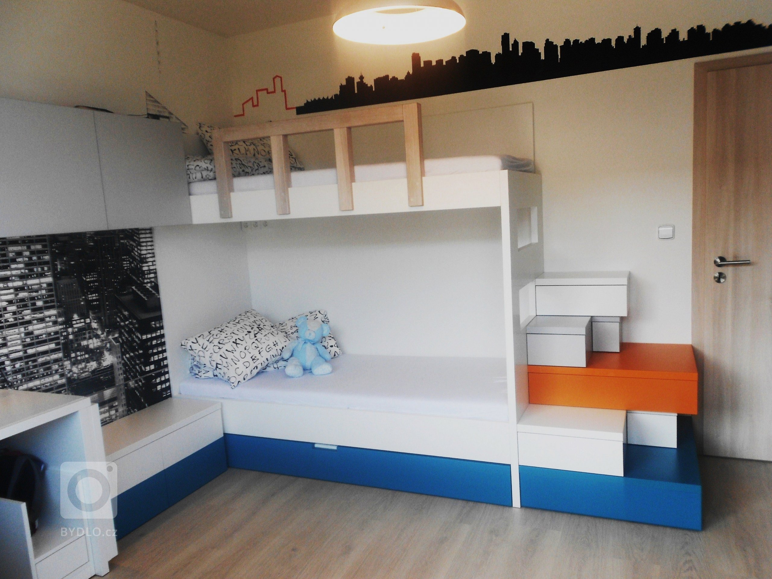 Městem inspirovaný vzhled se odráží i na každém kusu nábytku.