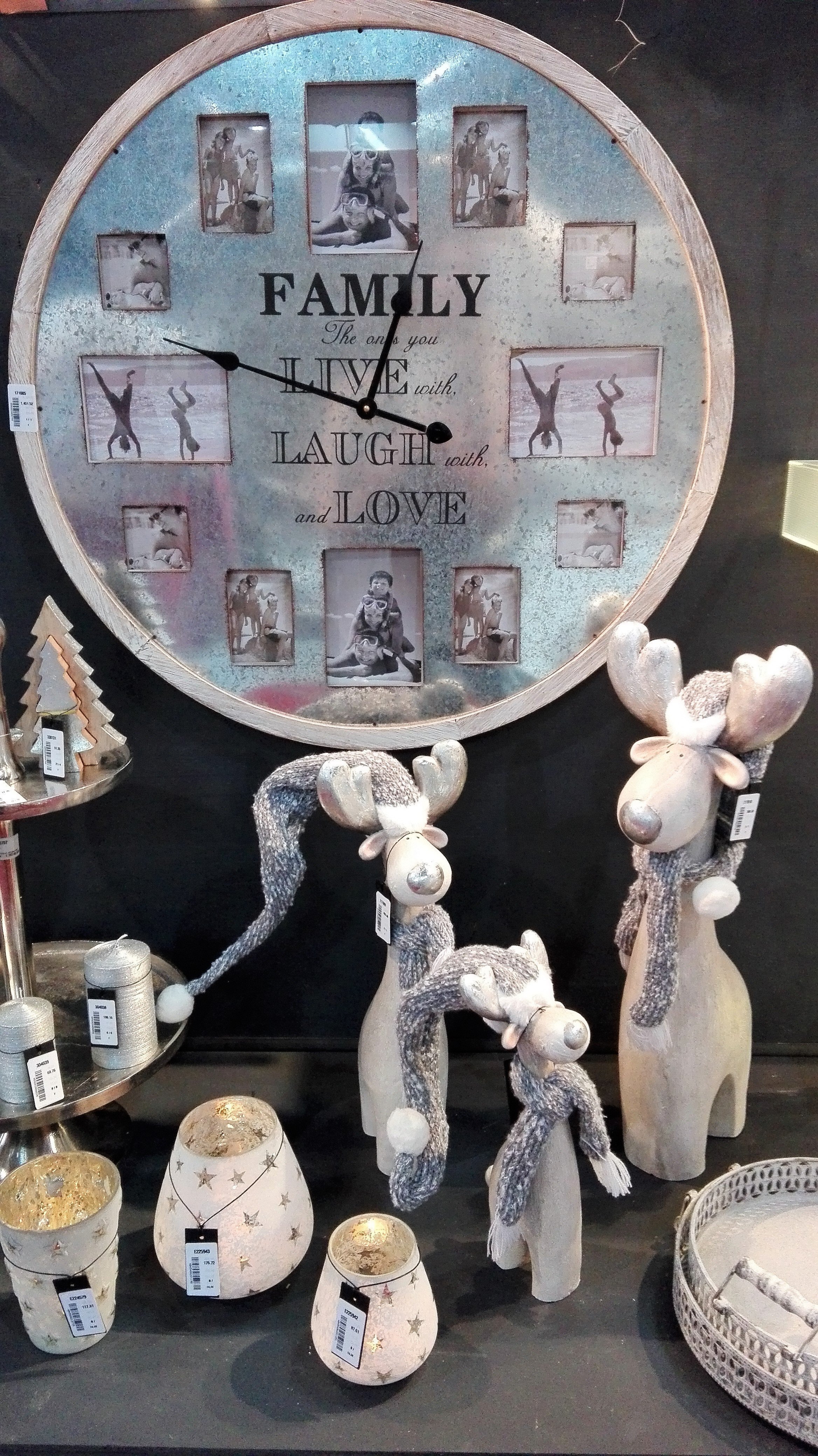 Spousta dekorací připomínala to, na co v dnešní hektické době nesmíme zapomenout.