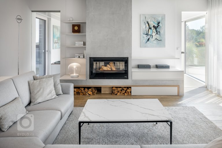 add picture to album