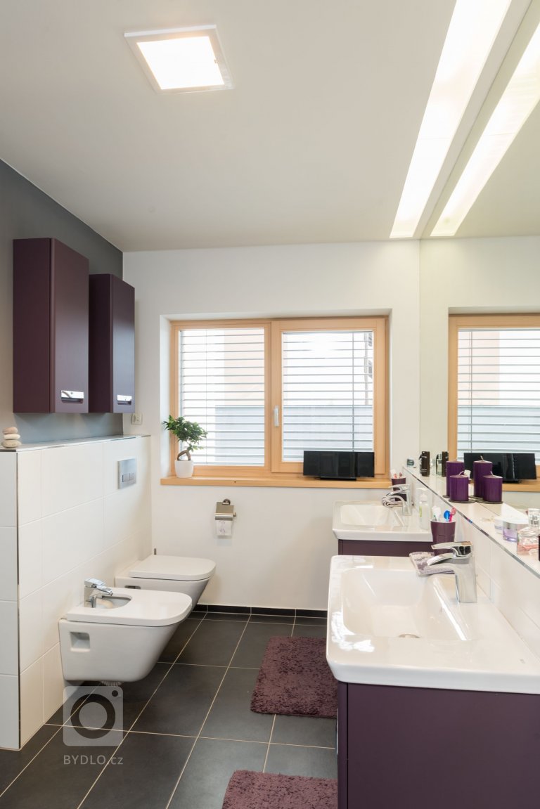 add picture to album