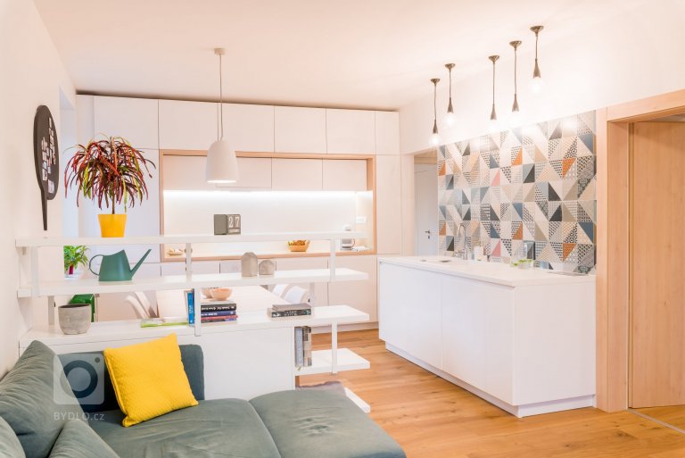 add picture to album