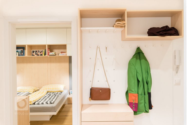 add picture to album