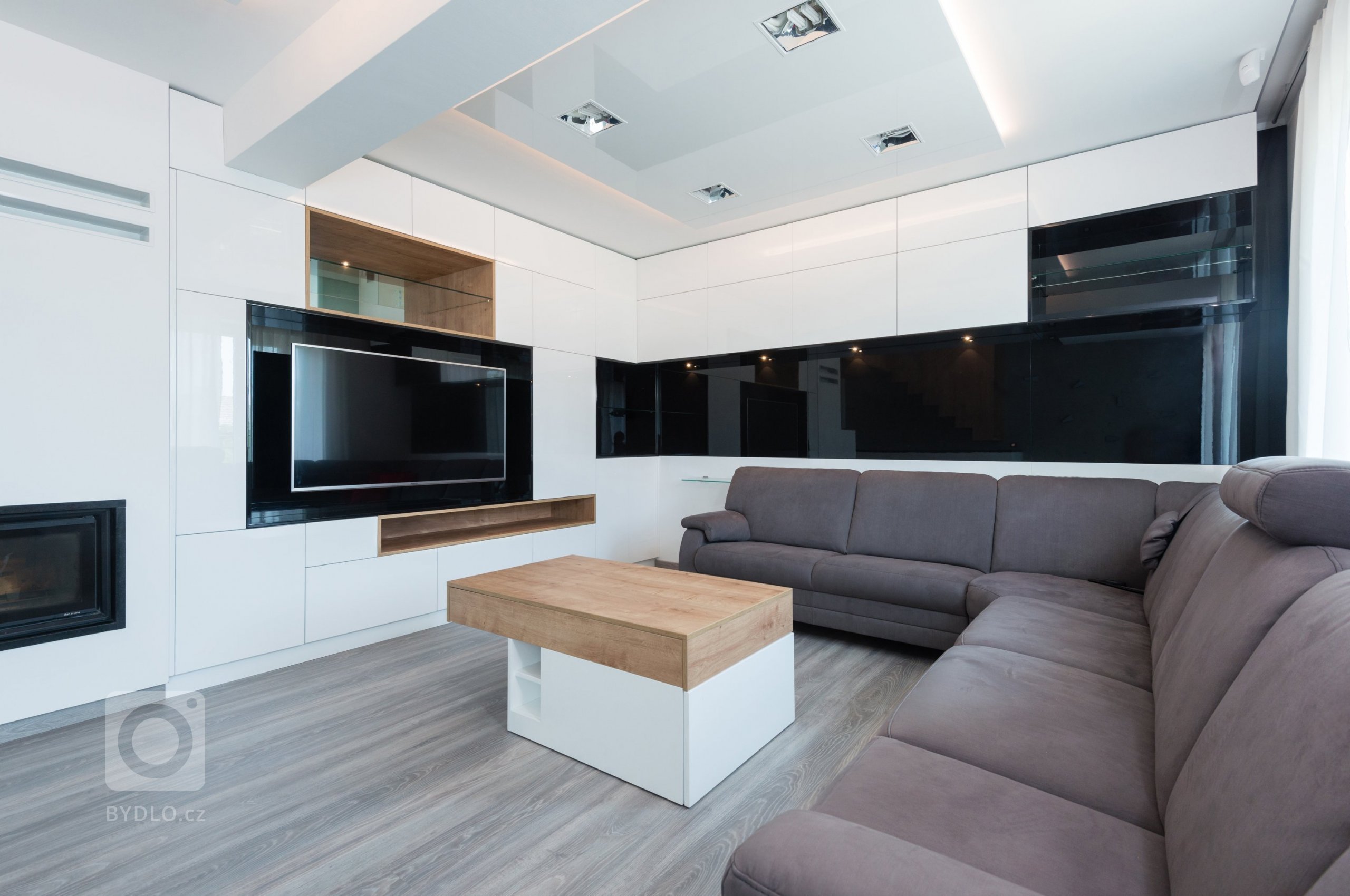 Mestská časť Bratislava &ndash; Rača je súčasťou tretieho Bratislavského obvodu. Je známa predovšetkým svojimi bohatými vinohradníckymi tradíciami.…