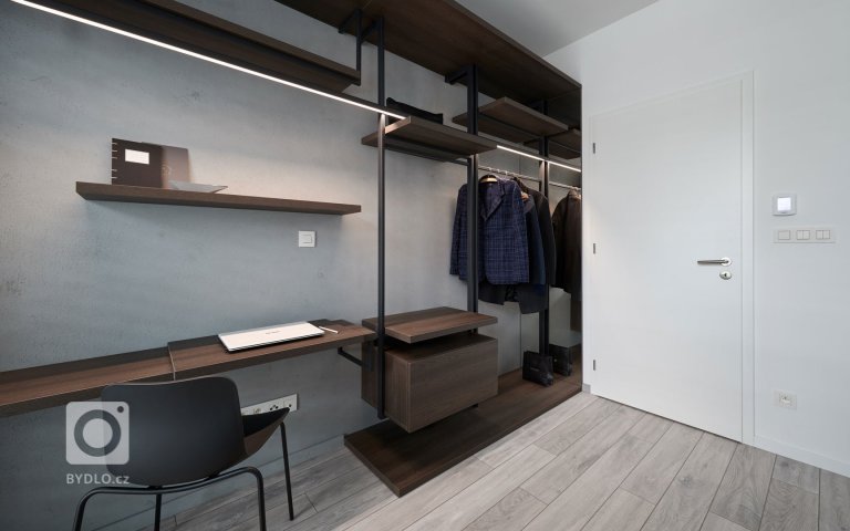 add picture to album