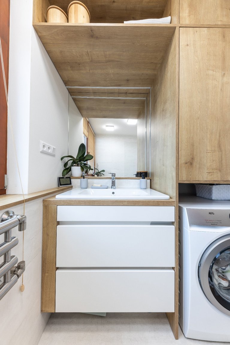 manželský pár s dvoma deťmi už dlhšie uvažovali nad zmenou. dlhodobo bývali v trojizbovom byte, kde všetci oceňovali blízkosť centra mesta. vhodný rodinný dom…