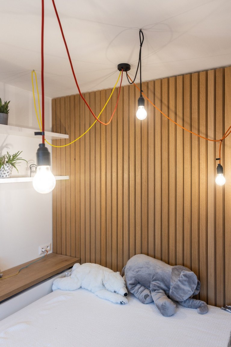 manželský pár s dvoma deťmi už dlhšie uvažovali nad zmenou. dlhodobo bývali v trojizbovom byte, kde všetci oceňovali blízkosť centra mesta. vhodný rodinný dom…