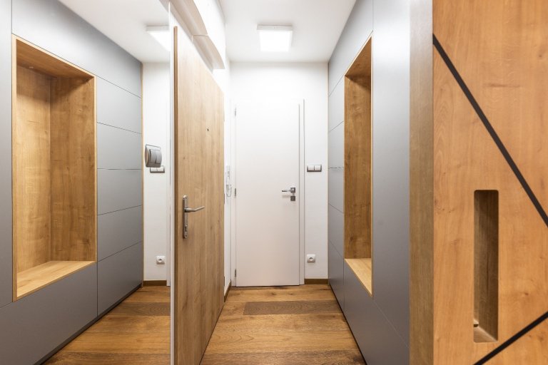 manželský pár s dvoma deťmi už dlhšie uvažovali nad zmenou. dlhodobo bývali v trojizbovom byte, kde všetci oceňovali blízkosť centra mesta. vhodný rodinný dom…