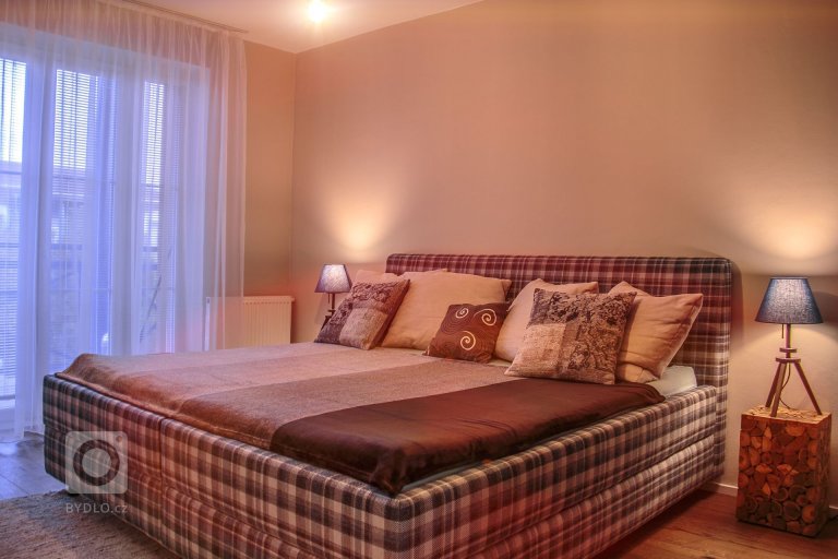 add picture to album