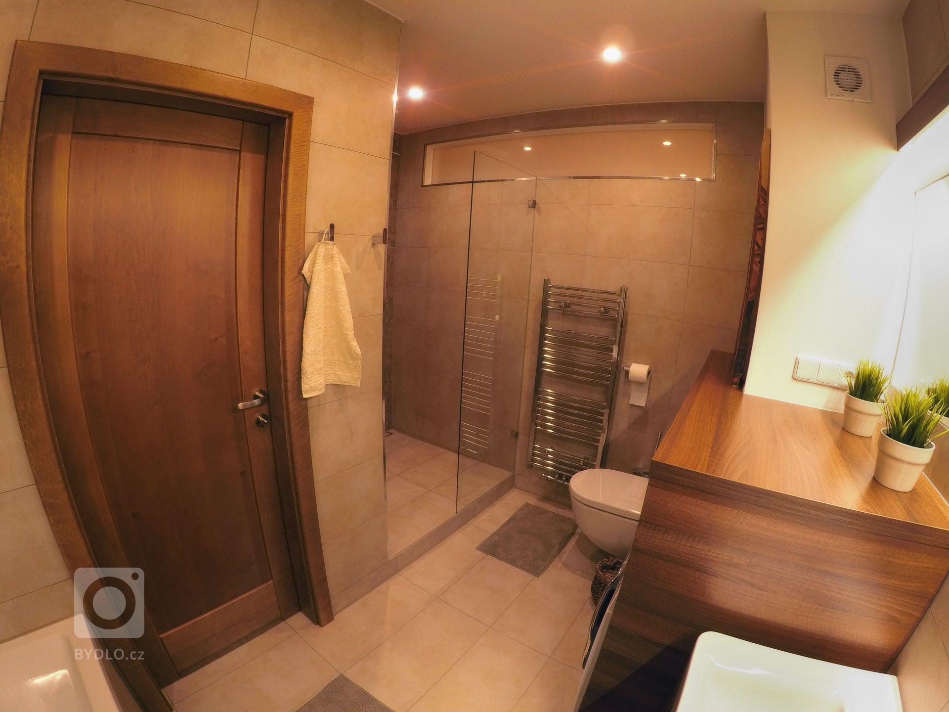 Kuchyně je bezpochyb jedním z nejdůležitějších míst domova. Stává se centrem působení celé rodiny, ale také místem k vytváření kulinářských zážitků.
