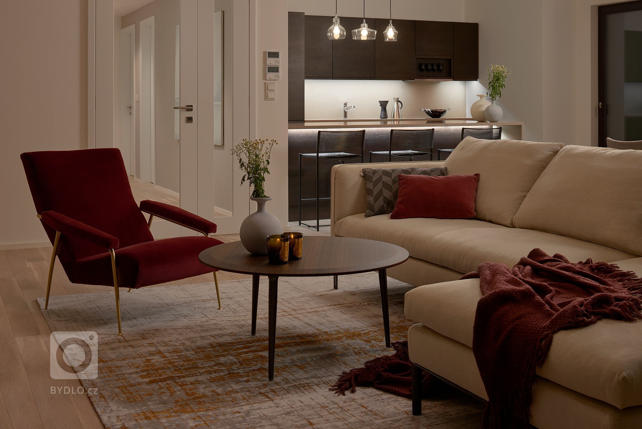 Projekt situovaný poblíž přírodní rezervace Divoká Šárka nabídne reprezentativní byty v kompletně zrekonstruované barokní budově a další bytové jednotky v pěti…