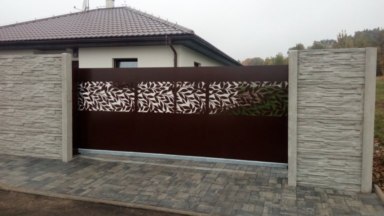 Designová výplň brány 2