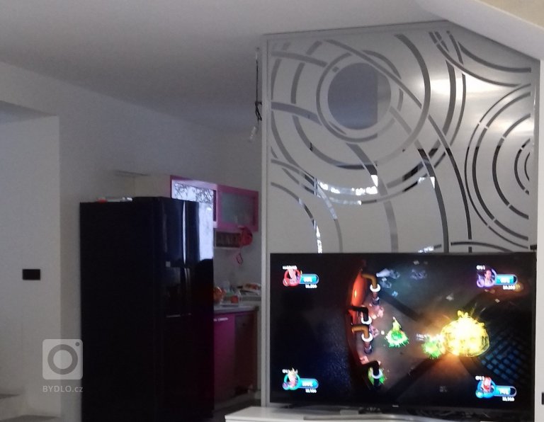 add picture to album