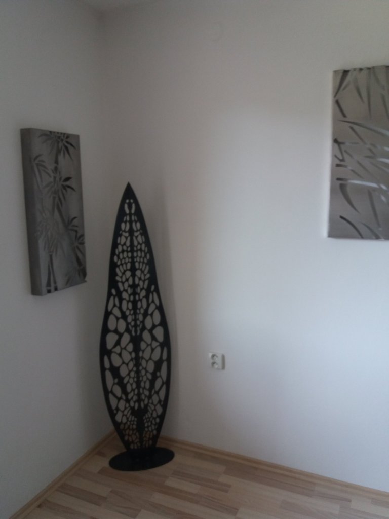 Designový doplněk - list 1