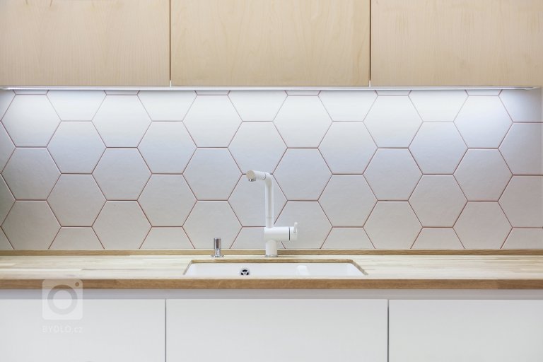 add picture to album