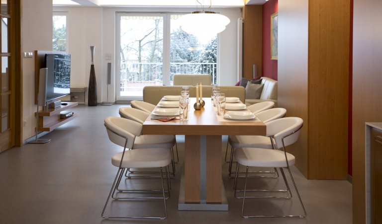 Když děti vylétnou z hnízda je čas na změnu, aneb &bdquo;kdy když ne teď&ldquo;. Tak bychom mohli charakterizovat radikální proměnu velkého obytného prostoru v…