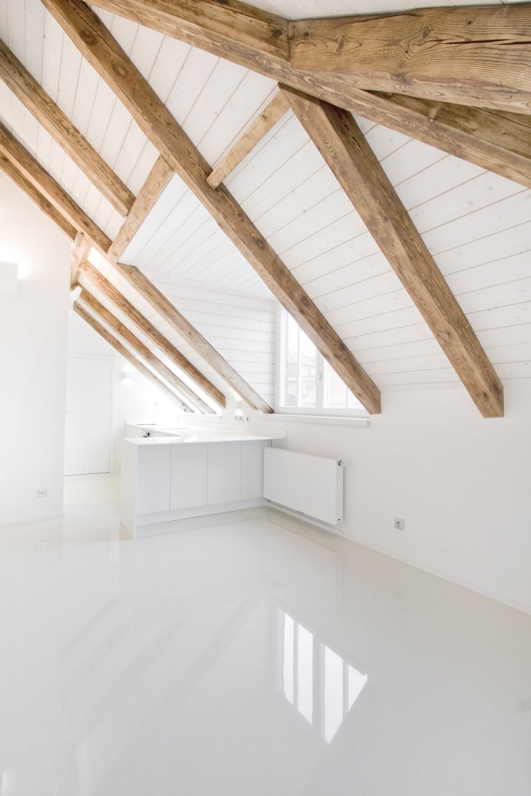 PŮVODNÍ STAV
Jedná se o&nbsp;nájemní vilu z&nbsp;roku 1910. Vila má 3 nadzemní podlaží, jedno podzemní, které je možné díky svažitému terénu plnohodnotně…