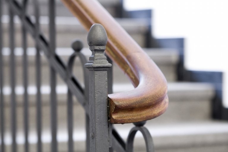 PŮVODNÍ STAV
Jedná se o&nbsp;nájemní vilu z&nbsp;roku 1910. Vila má 3 nadzemní podlaží, jedno podzemní, které je možné díky svažitému terénu plnohodnotně…