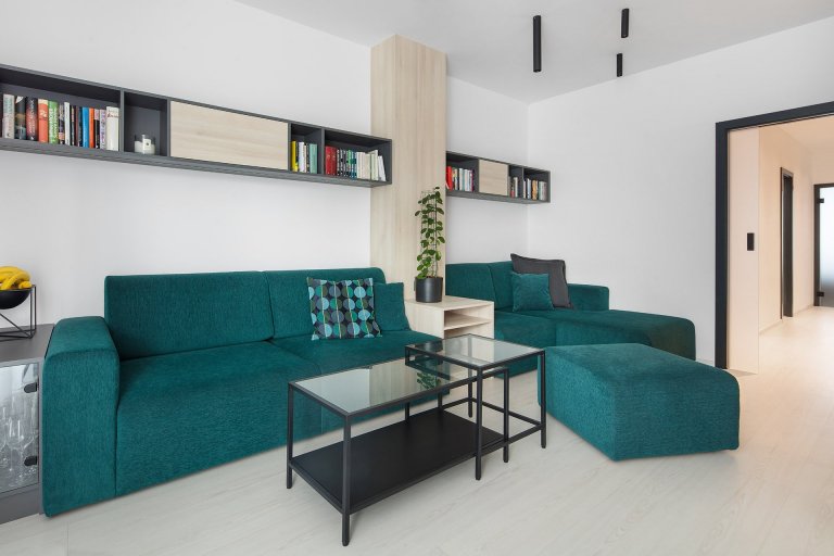 BARRANDOV - rekonstrukce bytu

&nbsp;

Jednalo se rekonstrukci bytu z&nbsp;roku 2002. Původní dispozice byla nevyhovující. Majitelka si přála zvětšit koupelnu…