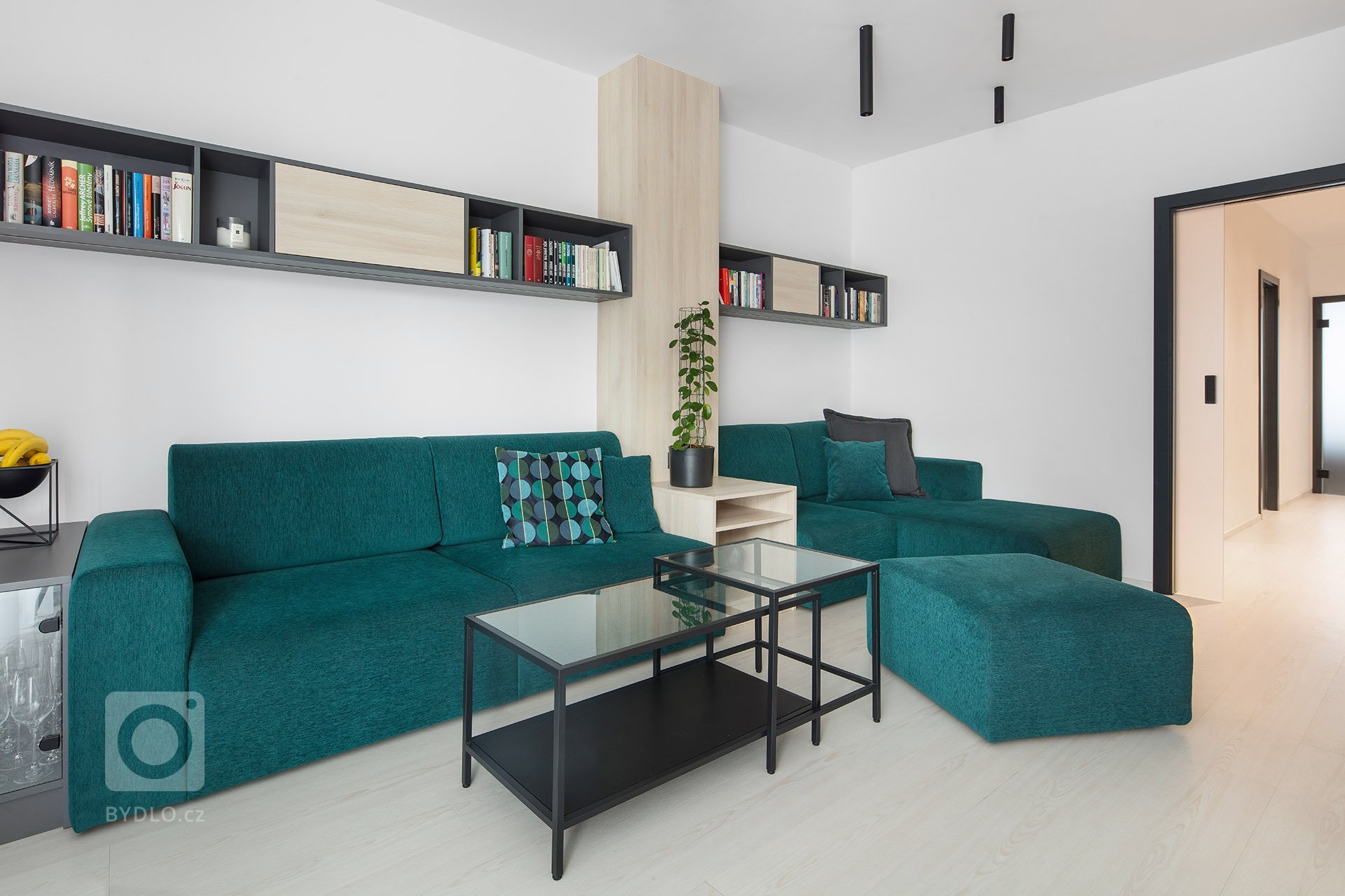 BARRANDOV - rekonstrukce bytu

&nbsp;

Jednalo se rekonstrukci bytu z&nbsp;roku 2002. Původní dispozice byla nevyhovující. Majitelka si přála zvětšit koupelnu…