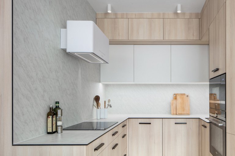 BARRANDOV - rekonstrukce bytu

&nbsp;

Jednalo se rekonstrukci bytu z&nbsp;roku 2002. Původní dispozice byla nevyhovující. Majitelka si přála zvětšit koupelnu…