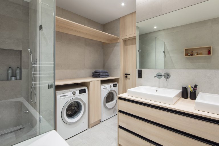 BARRANDOV - rekonstrukce bytu

&nbsp;

Jednalo se rekonstrukci bytu z&nbsp;roku 2002. Původní dispozice byla nevyhovující. Majitelka si přála zvětšit koupelnu…