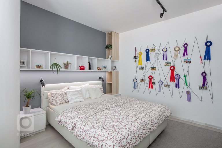 add picture to album