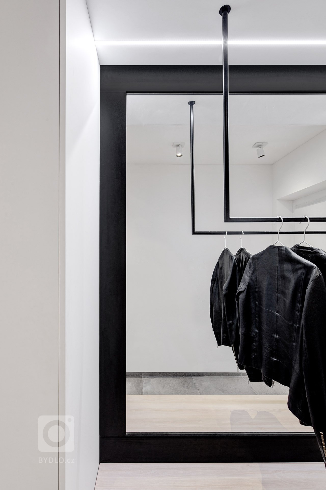 BARRANDOV - rekonstrukce bytu

&nbsp;

Jednalo se rekonstrukci bytu z&nbsp;roku 2002. Původní dispozice byla nevyhovující. Majitelka si přála zvětšit koupelnu…