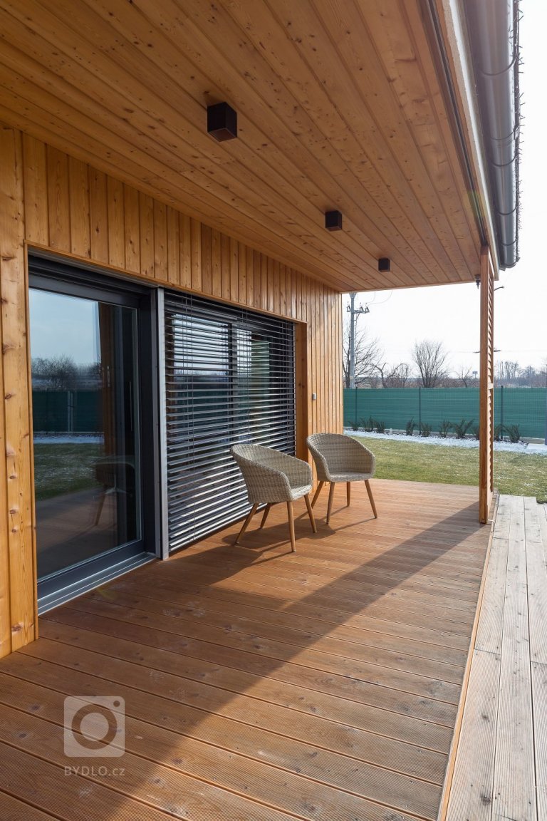 add picture to album