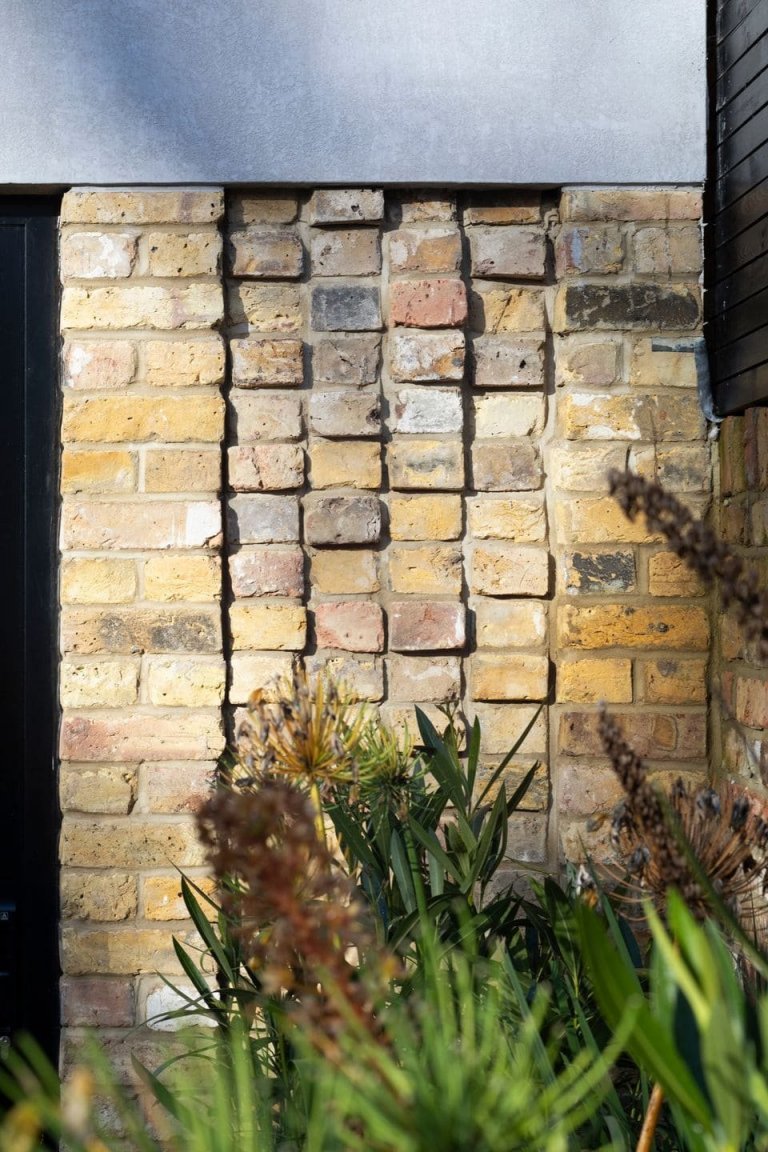 Jedinečný dům vyplnil proluku širokou pouhých 3,35 metrů