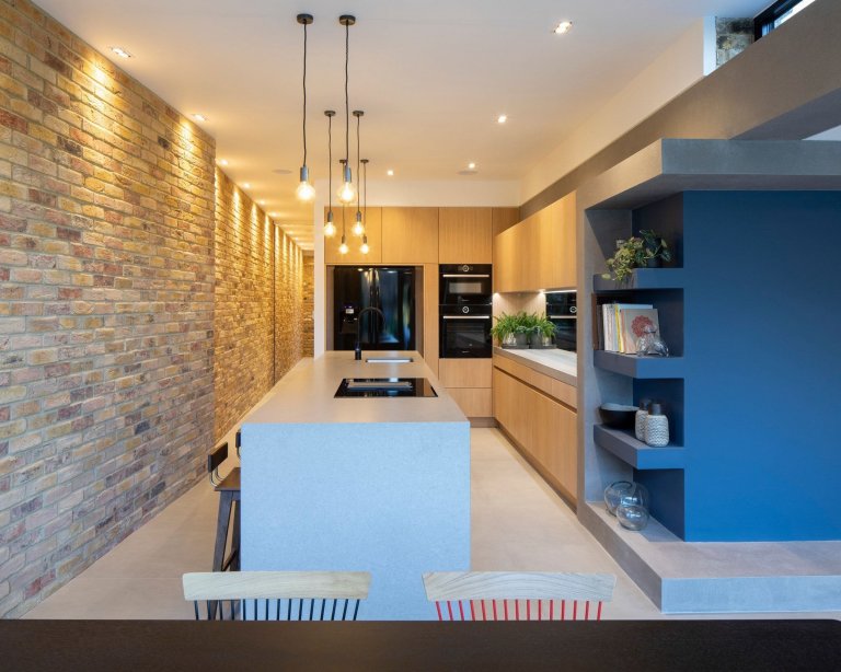 Jedinečný dům vyplnil proluku širokou pouhých 3,35 metrů