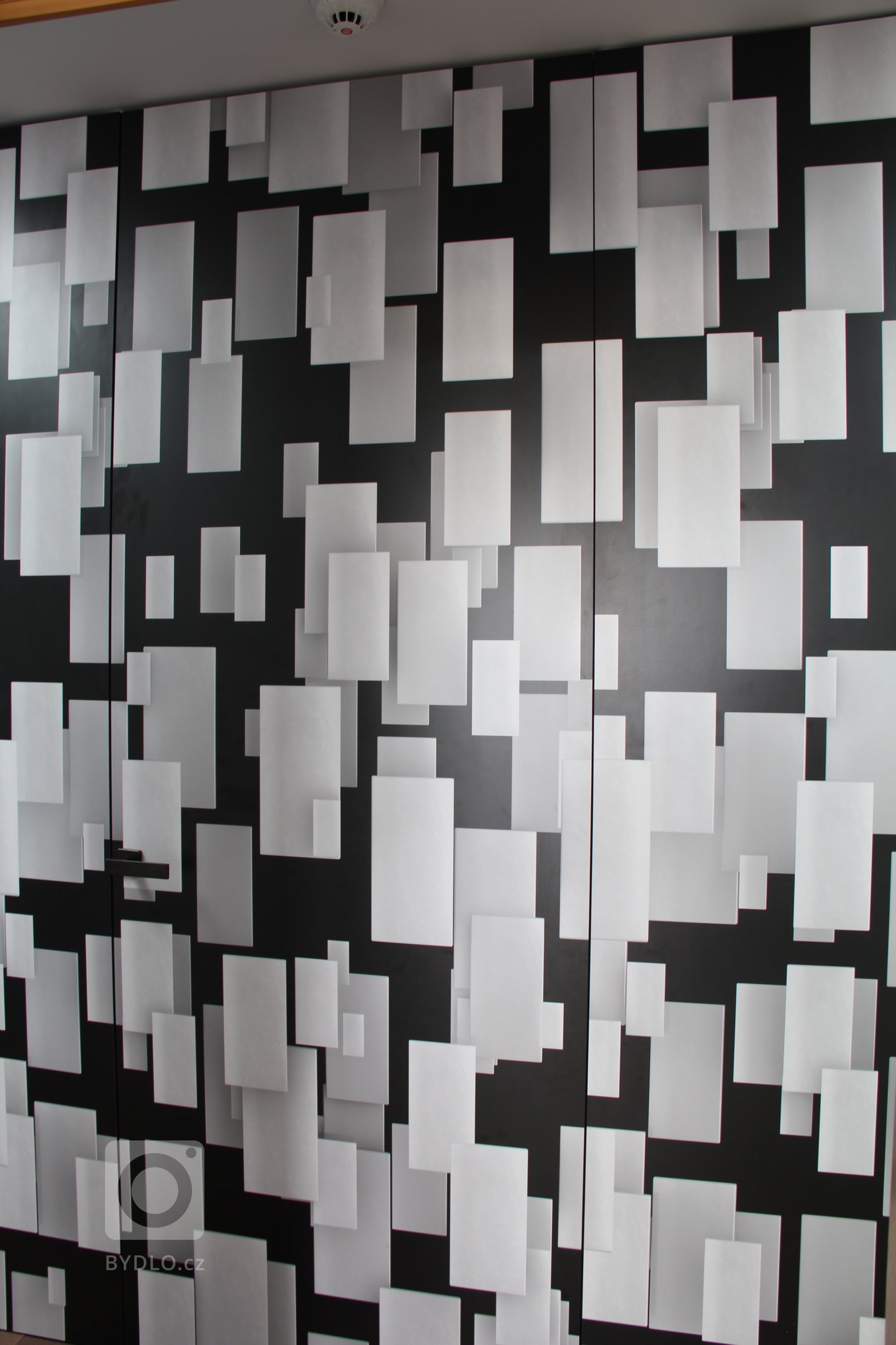 Klient oslovil naši firmu a požadoval vytvoření studie celého interiéru domu, kdy můžeme při tvorbě studie ještě dispozičně měnit projekt. Studie interiéru…