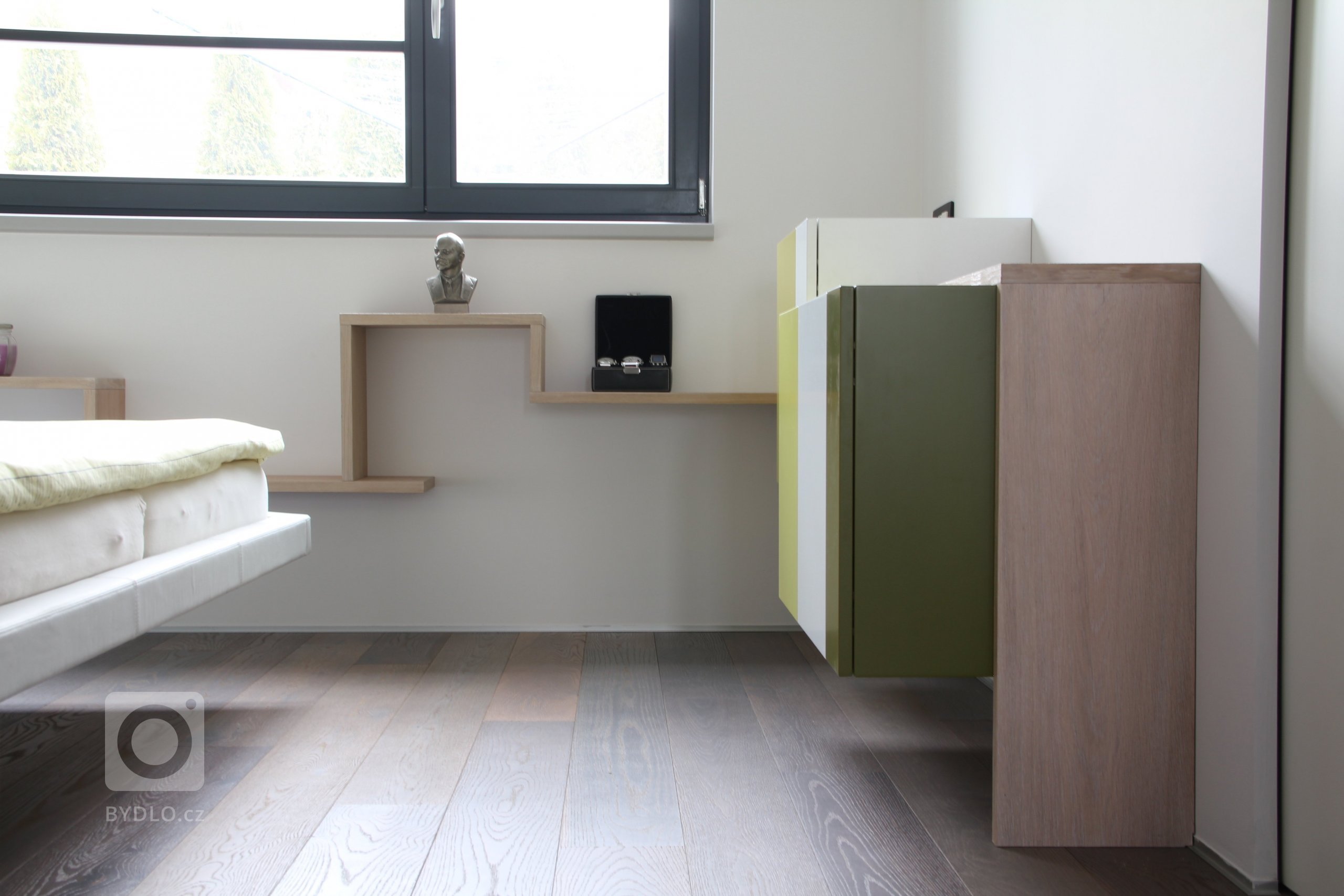 Klient oslovil naši firmu a požadoval vytvoření studie celého interiéru domu, kdy můžeme při tvorbě studie ještě dispozičně měnit projekt. Studie interiéru…