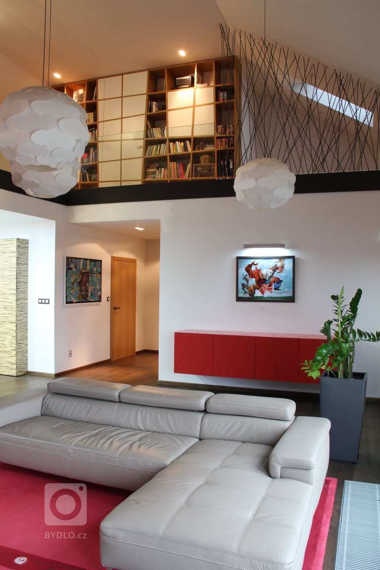 add picture to album