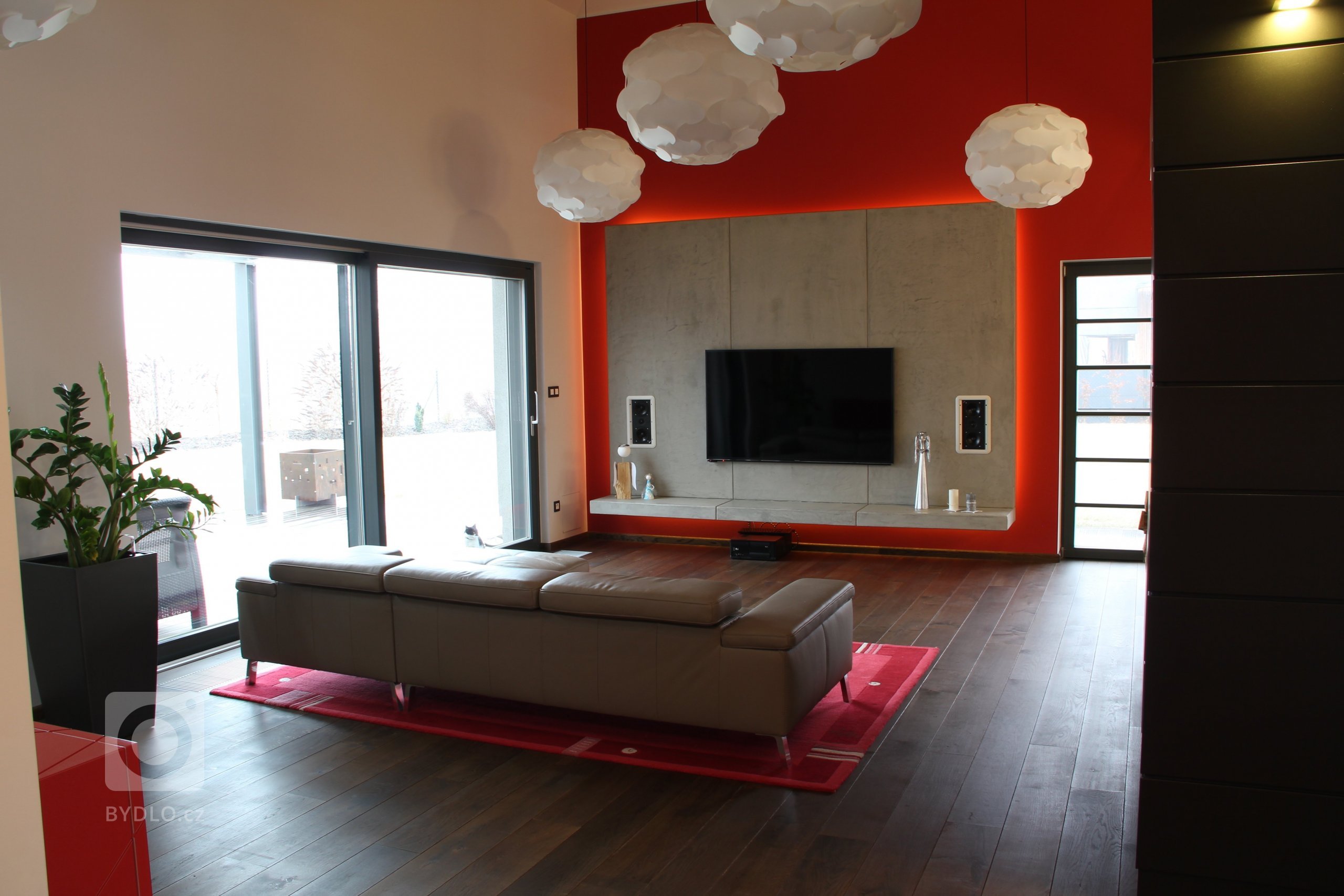 Klient oslovil naši firmu a požadoval vytvoření studie celého interiéru domu, kdy můžeme při tvorbě studie ještě dispozičně měnit projekt. Studie interiéru…