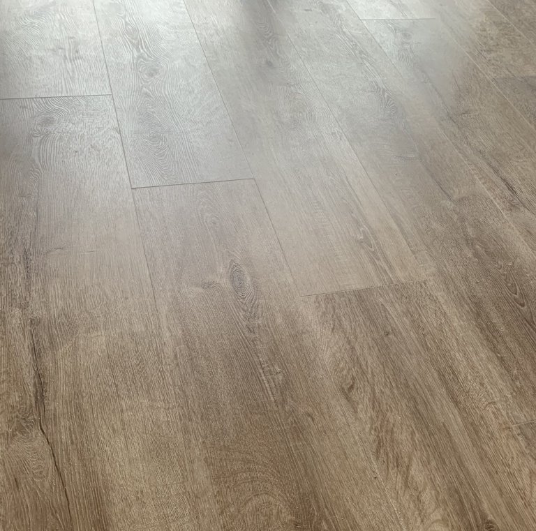 Detail podlahy u terasových dveří