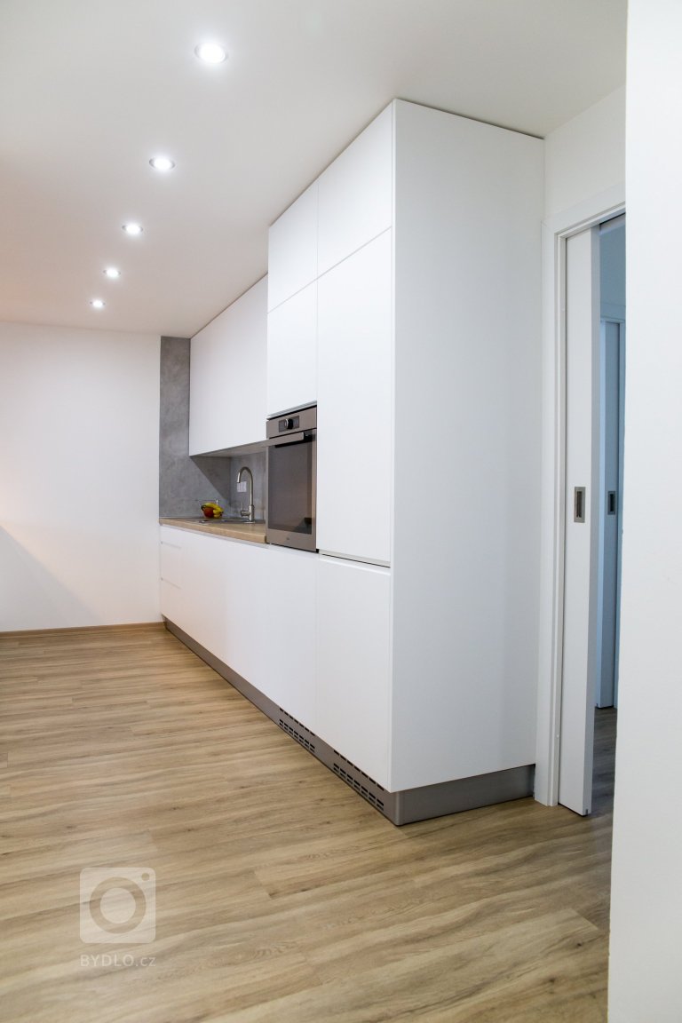 add picture to album