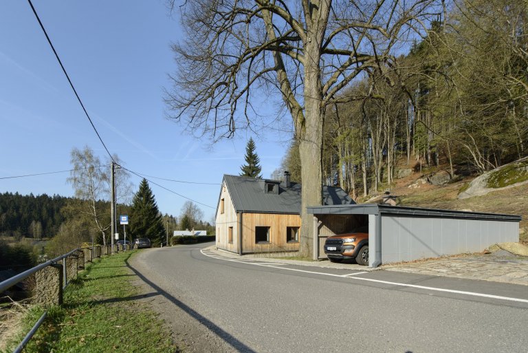 Rekonstrukce tradiční jizerskohorské chalupy