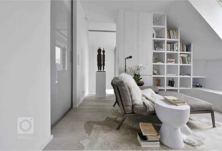 add picture to album