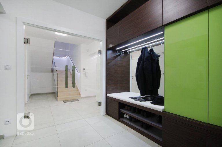 add picture to album