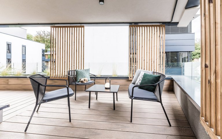 add picture to album