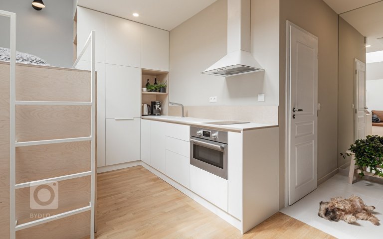 add picture to album