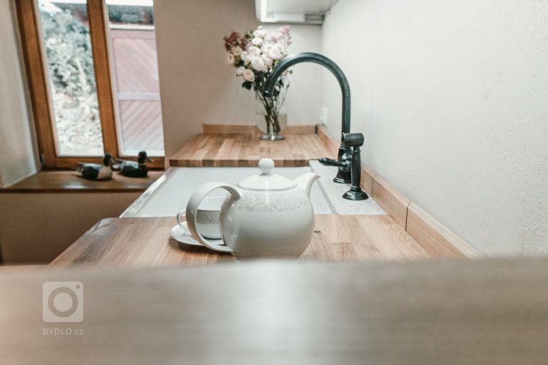 add picture to album