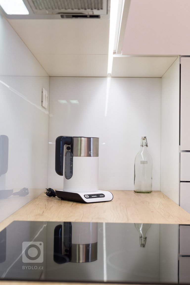 add picture to album